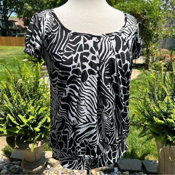 BYER CALIFORNIA Black & White Print Top Stretchy size Large - Picture 1 of 6